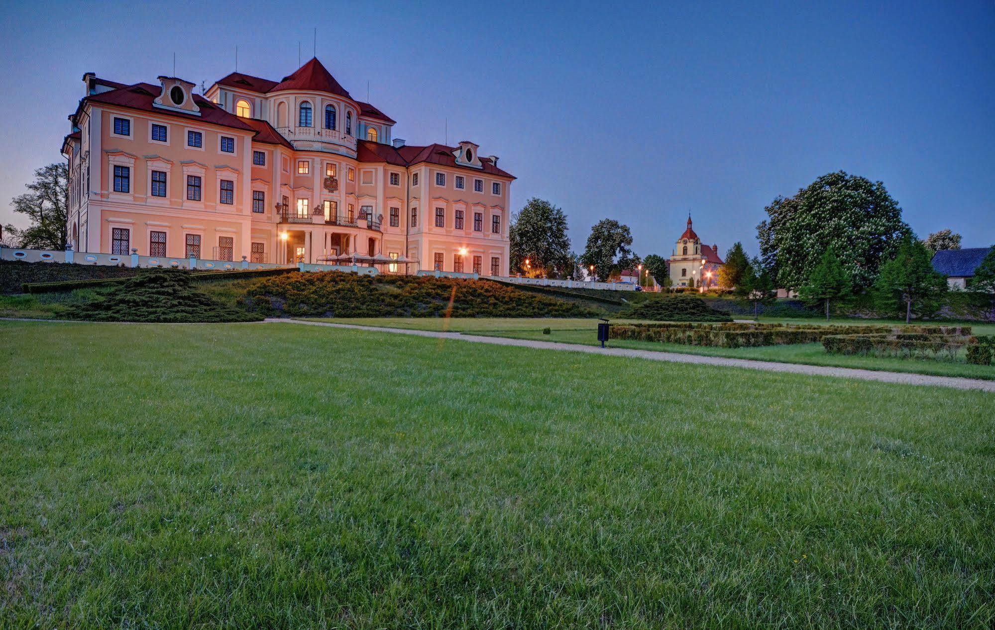 Отель Chateau Liblice